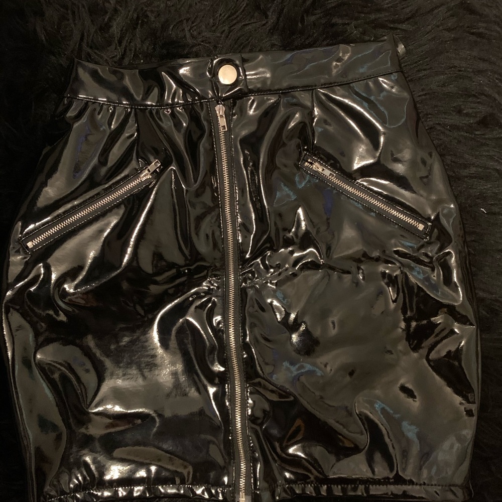 leather skirt from akira